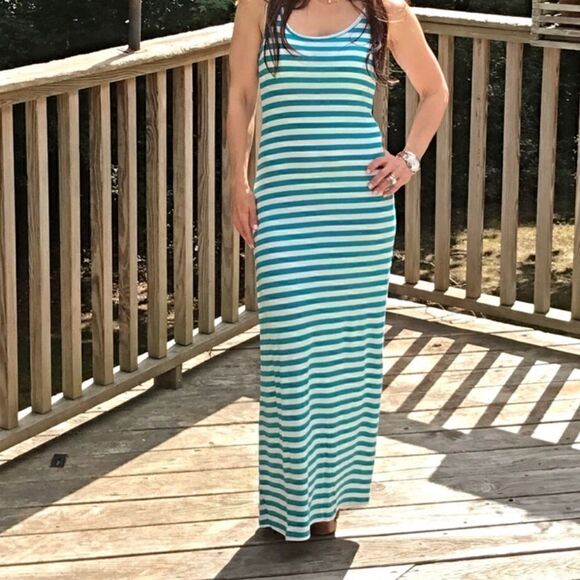 Striped maxi dress   - Picture 1 of 4